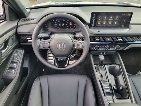 Used 2023 Honda Accord Sport image 18