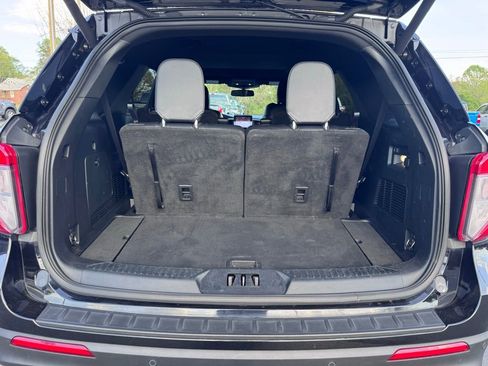 Used 2022 Ford Explorer ST AWD/4WD image 40