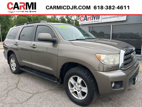 Used 2016 Toyota Sequoia SR5 AWD/4WD image 1