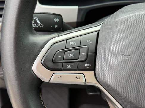 Used 2022 Volkswagen Atlas SE FWD image 16