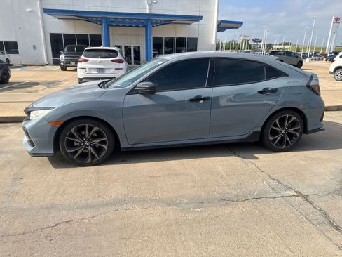 Used 2019 Honda Civic Sport image 4