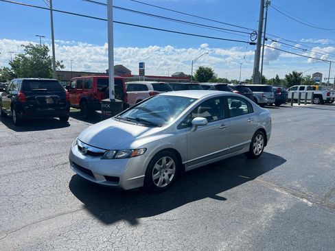 Used 2011 Honda Civic LX image 2