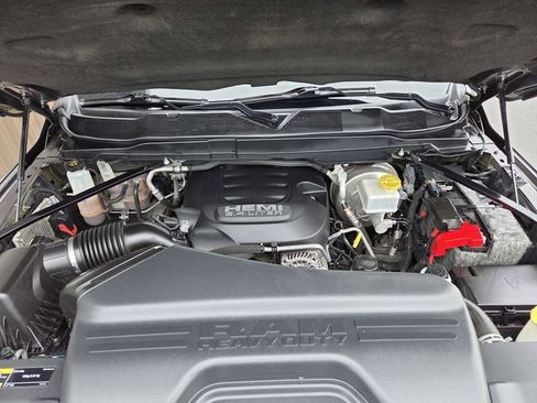 Used 2019 RAM 2500 Limited AWD/4WD image 44