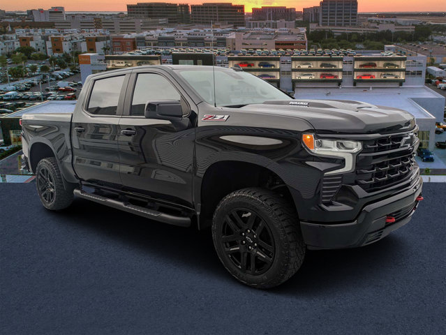 Used 2024 Chevrolet Silverado 1500 LT Trail Boss w/ Convenience Package II AWD/4WD image 1