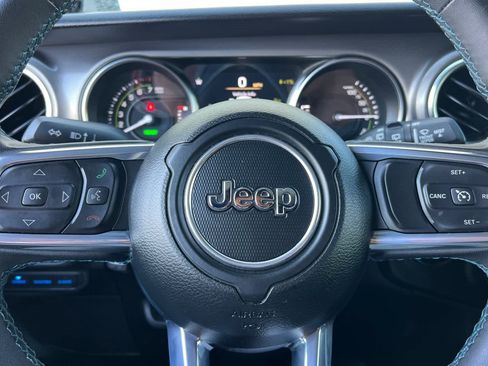 Used 2023 Jeep Wrangler Unlimited Rubicon 4xe image 24