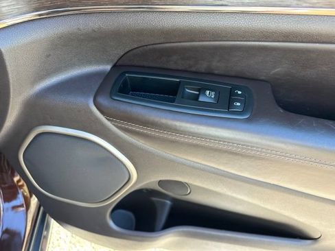 Used 2014 Jeep Grand Cherokee Summit AWD/4WD image 24