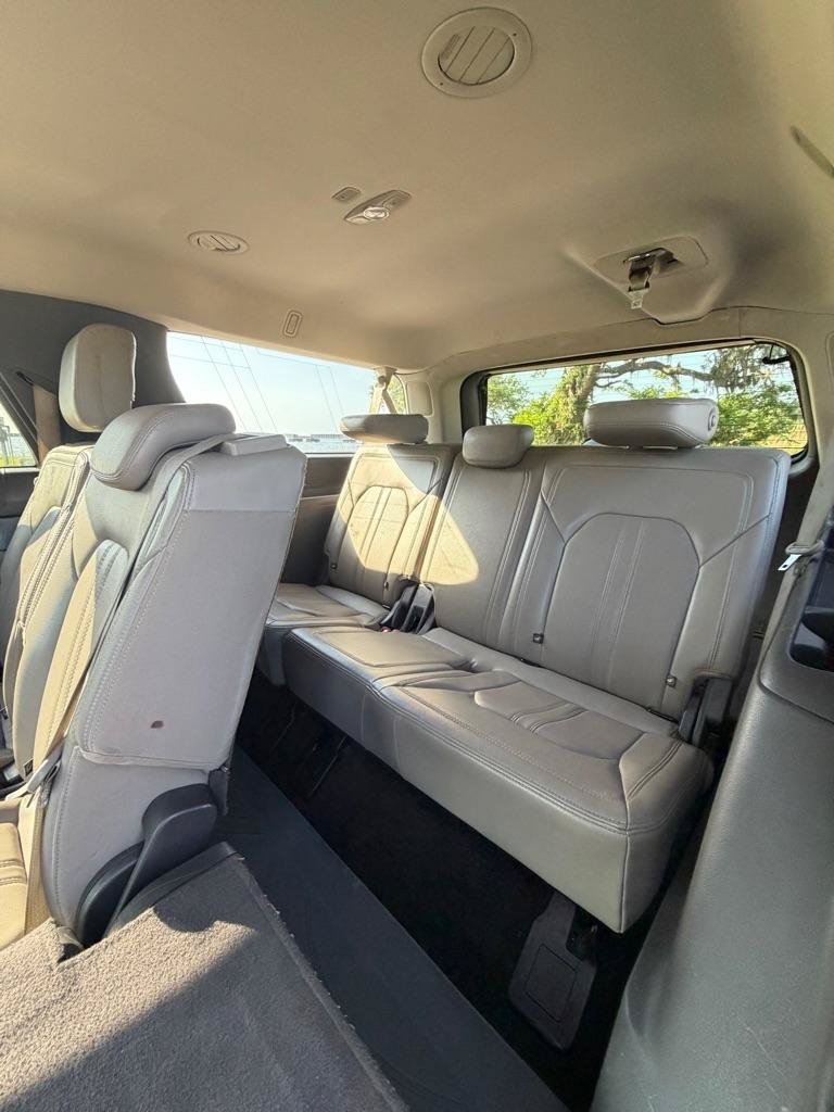 Used 2019 Ford Expedition Max Limited RWD image 13