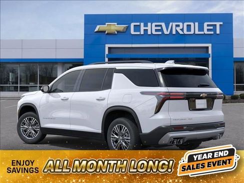 New 2026 Chevrolet Traverse LT w/ Driver Confidence Package image 3