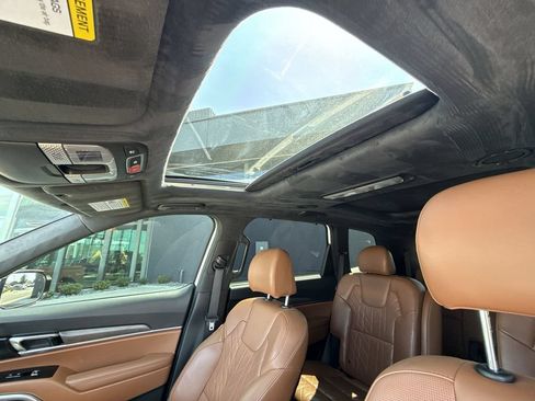 Used 2024 Kia Telluride SX Prestige X-Pro AWD/4WD image 28