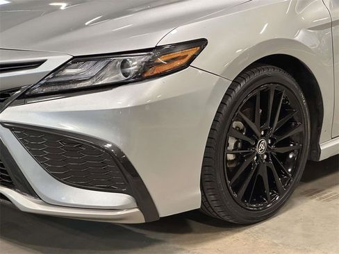 Used 2023 Toyota Camry XSE image 10