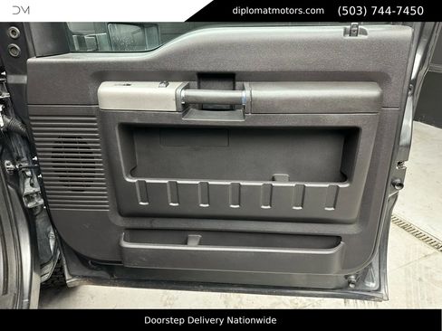Used 2016 Ford F250 Lariat w/ Lariat Interior Package image 23