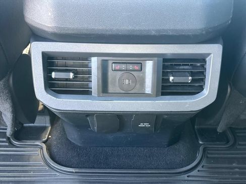 Used 2024 Ford F250 Lariat w/ Black Appearance Package AWD/4WD image 21