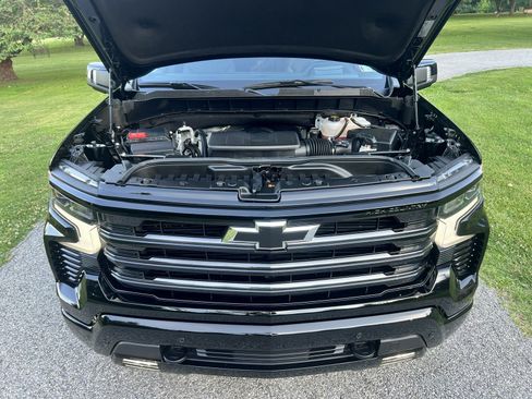 Used 2024 Chevrolet Silverado 1500 High Country w/ Midnight Edition AWD/4WD image 27