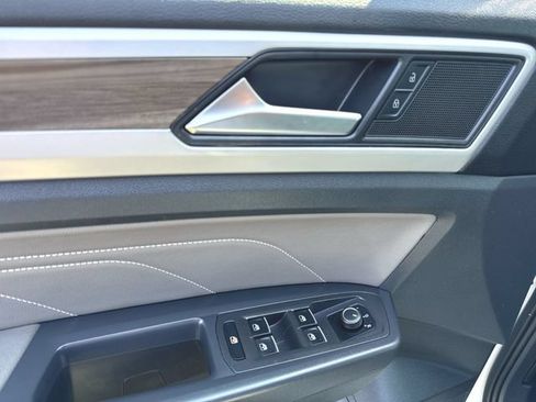 Certified 2023 Volkswagen Atlas SEL AWD/4WD image 23