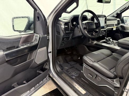 New 2025 Ford F150 Platinum w/ FX4 Off-Road Package image 29