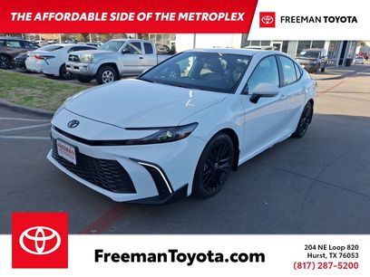 Used 2025 Toyota Camry SE w/ Multimedia Upgrade Package