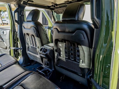 Used 2022 Jeep Gladiator Rubicon w/ LED Lighting Group image 30