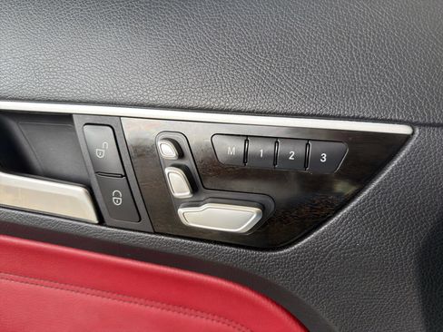 Used 2015 Mercedes-Benz E 400 Coupe image 26