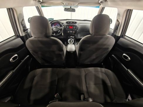 Used 2015 Kia Soul FWD image 25