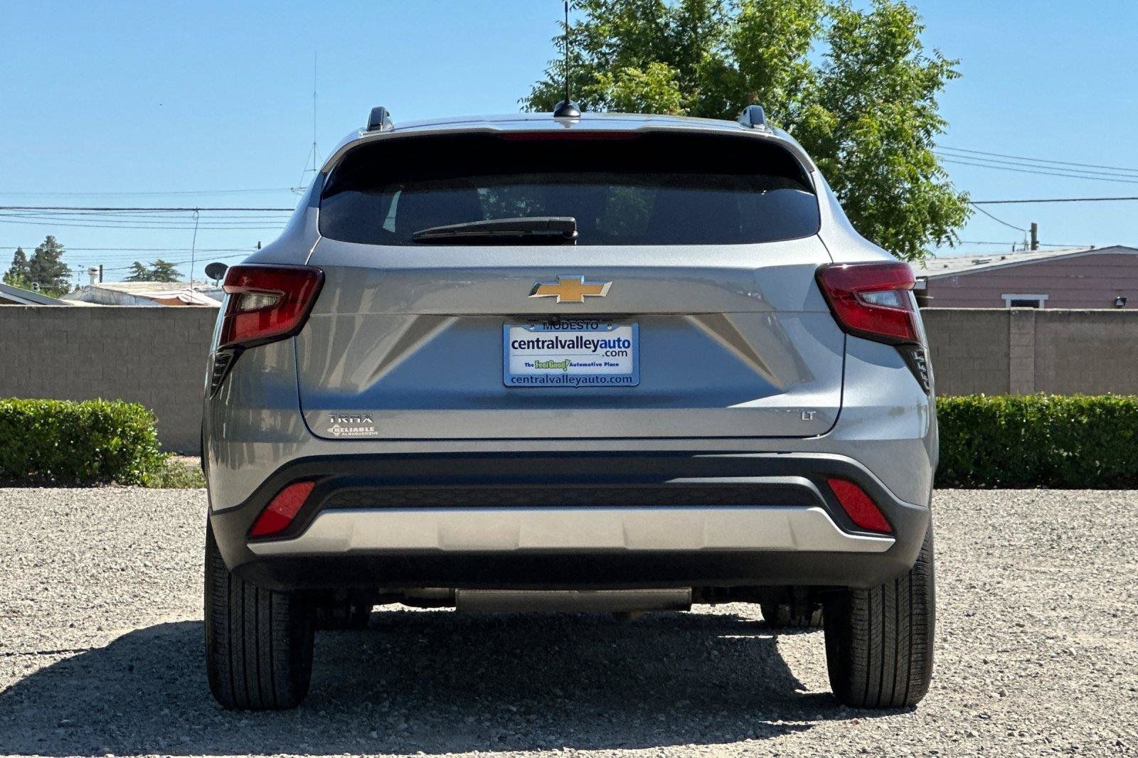Used 2024 Chevrolet Trax LT w/ Driver Confidence Package FWD image 5
