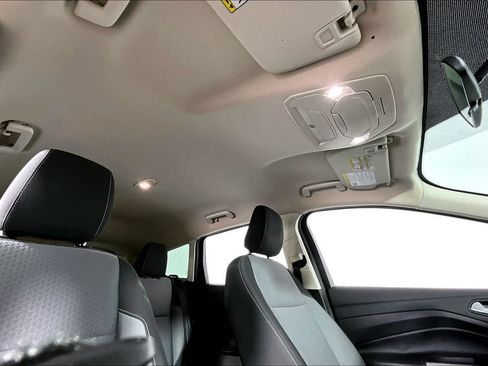 Used 2019 Ford Escape SE FWD image 22