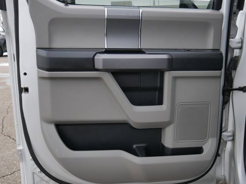 Used 2019 Ford F150 XLT image 21