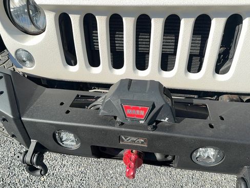 Used 2014 Jeep Wrangler Unlimited Sport w/ Quick Order Package 24S image 9