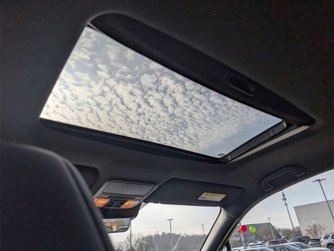 Certified 2024 Honda Passport TrailSport image 30