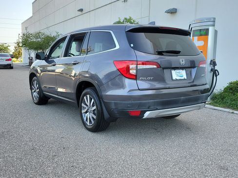 Used 2021 Honda Pilot EX image 4