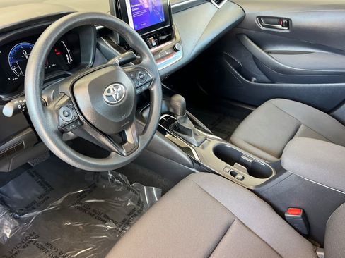 Used 2026 Toyota Corolla LE FWD image 11