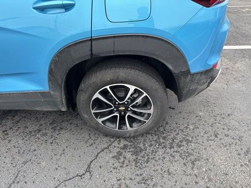 Used 2025 Chevrolet TrailBlazer LT w/ LT Cold Weather Package image 15