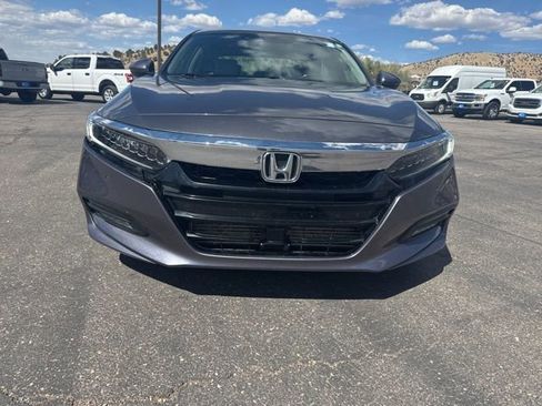 Used 2018 Honda Accord Touring image 9