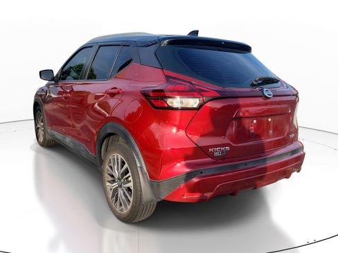 Used 2021 Nissan Kicks SV FWD image 5