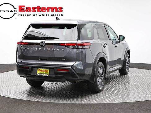 Used 2023 Nissan Pathfinder S AWD/4WD image 5
