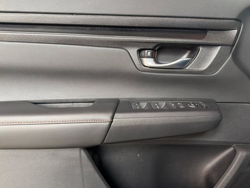 Used 2025 Honda CR-V Sport image 11