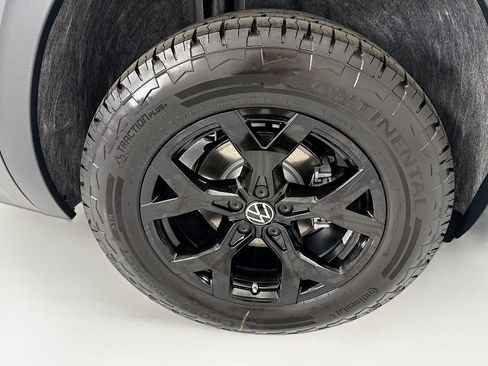 New 2026 Volkswagen Atlas Peak Edition AWD/4WD image 32
