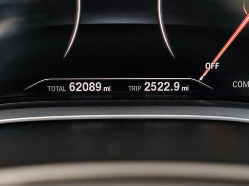Used 2019 BMW 750i xDrive w/ M Sport Package AWD/4WD image 19