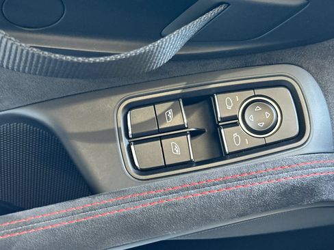 Used 2018 Porsche 911 GT2 RS RWD image 13