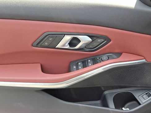 Certified 2025 BMW 330i xDrive Sedan w/ Convenience Package image 12