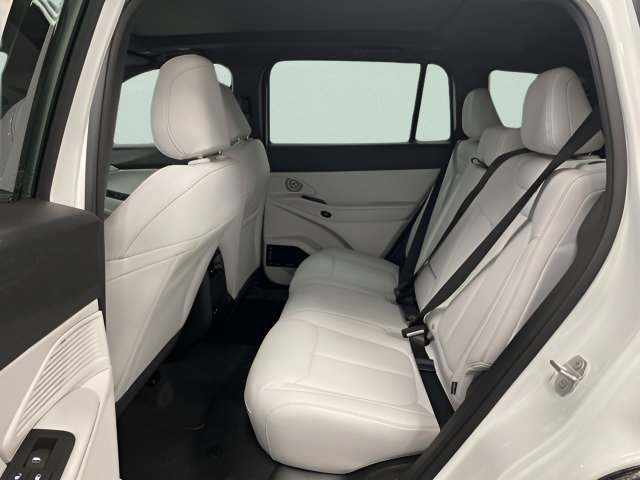 Used 2026 Jeep Cherokee Limited AWD/4WD image 21