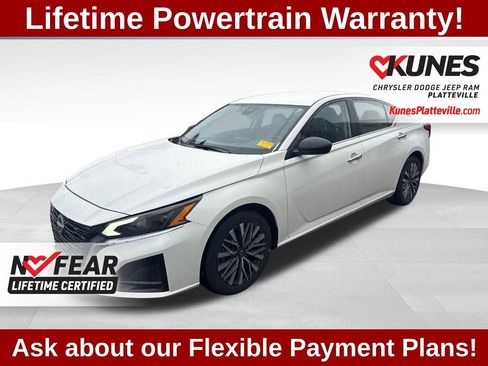 Used 2025 Nissan Altima 2.5 SV image 5