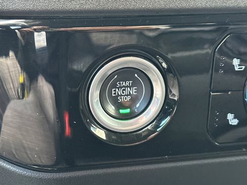 Used 2024 GMC Sierra 1500 Elevation AWD/4WD image 29