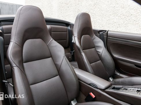 Used 2015 Porsche 911 Turbo S image 39