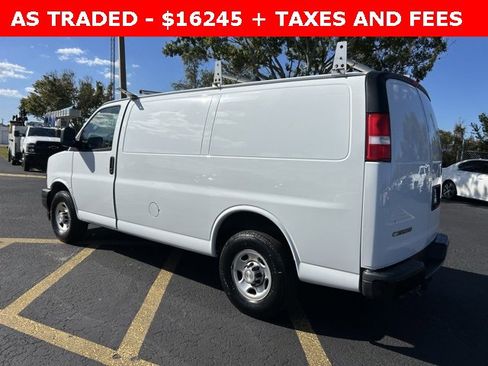 Used 2020 Chevrolet Express 2500 Work Van w/ Driver Convenience Package image 4