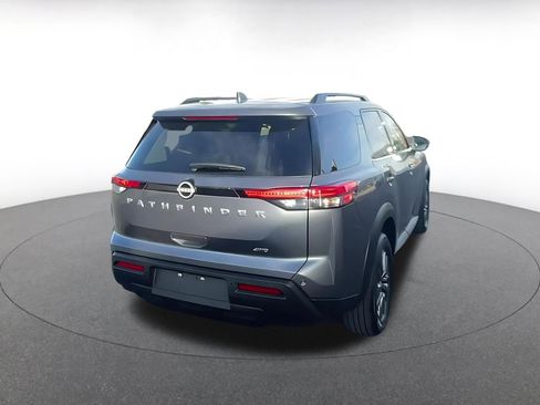 Used 2025 Nissan Pathfinder SV image 14