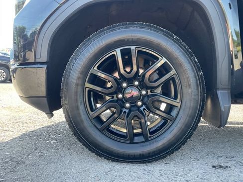 Used 2020 GMC Sierra 1500 Elevation w/ Elevation Value Package AWD/4WD image 18