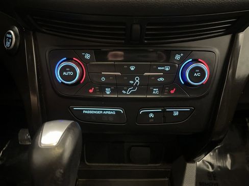 Used 2017 Ford Escape Titanium image 12