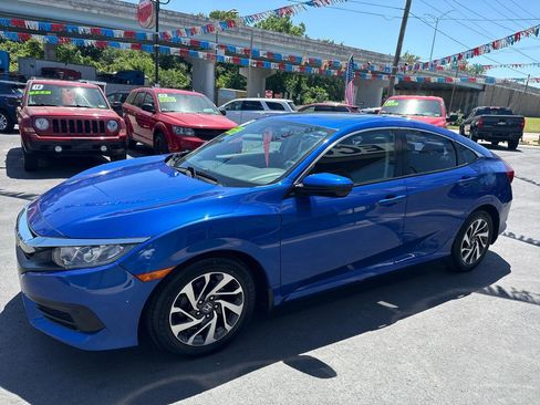 Used 2017 Honda Civic EX image 8