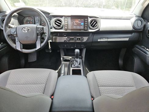 Used 2022 Toyota Tacoma SR w/ SR Convenience Package RWD image 16