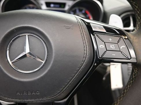Used 2015 Mercedes-Benz SL 63 AMG image 14